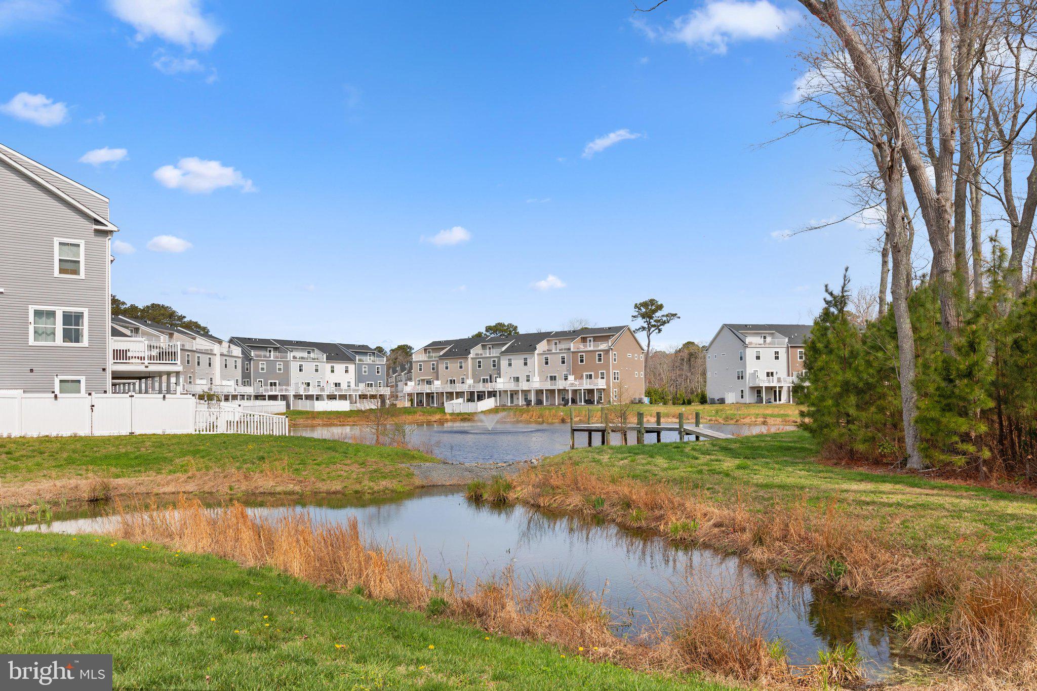 SEA OAKS VILLAGE - Residential