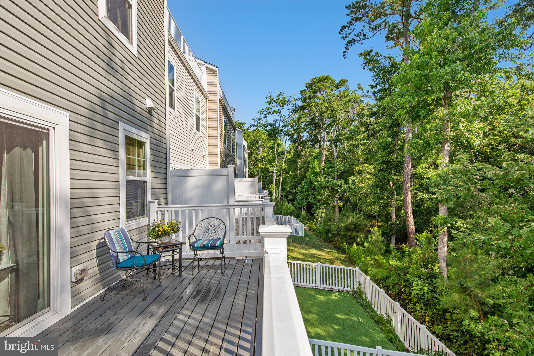 SEA OAKS VILLAGE - Residential