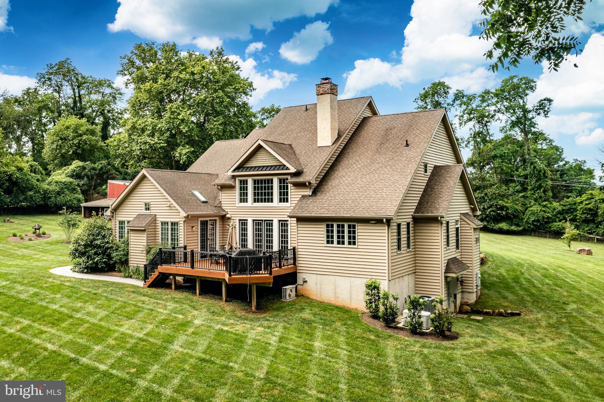 RADNOR HUNT - Residential