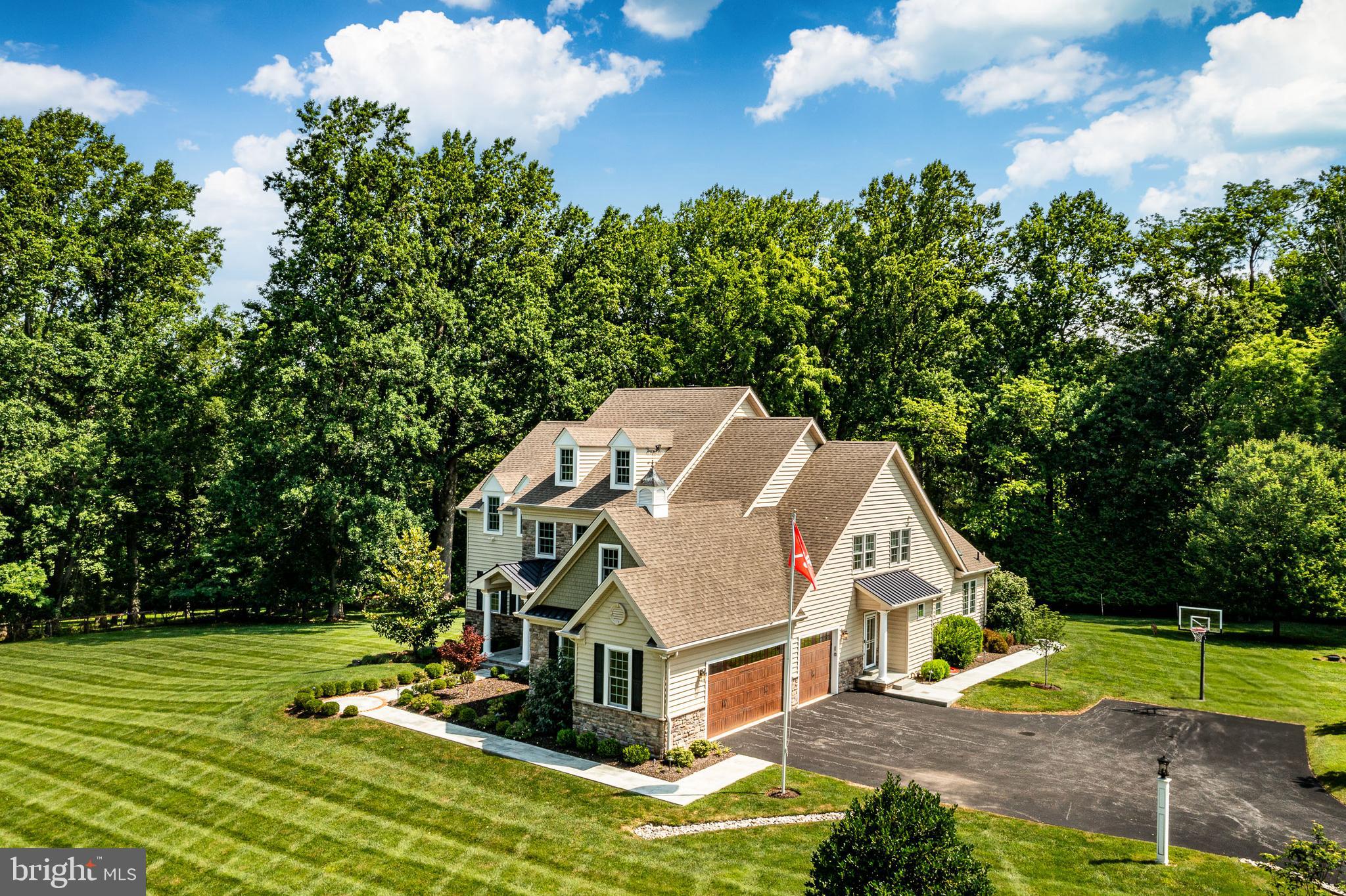 RADNOR HUNT - Residential