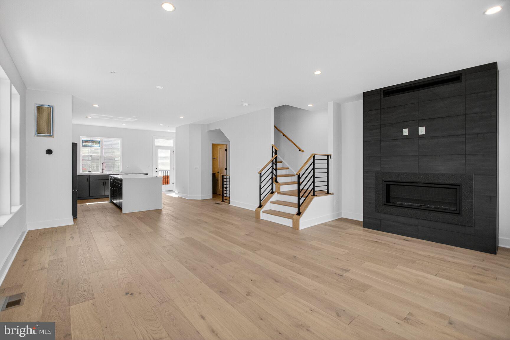 FARMSTEAD DISTRICT - Residential