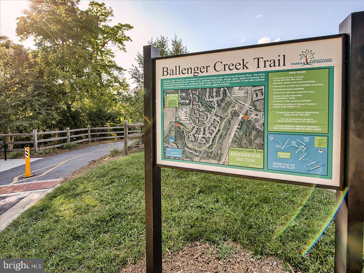 WELLINGTON TRACE - Residential