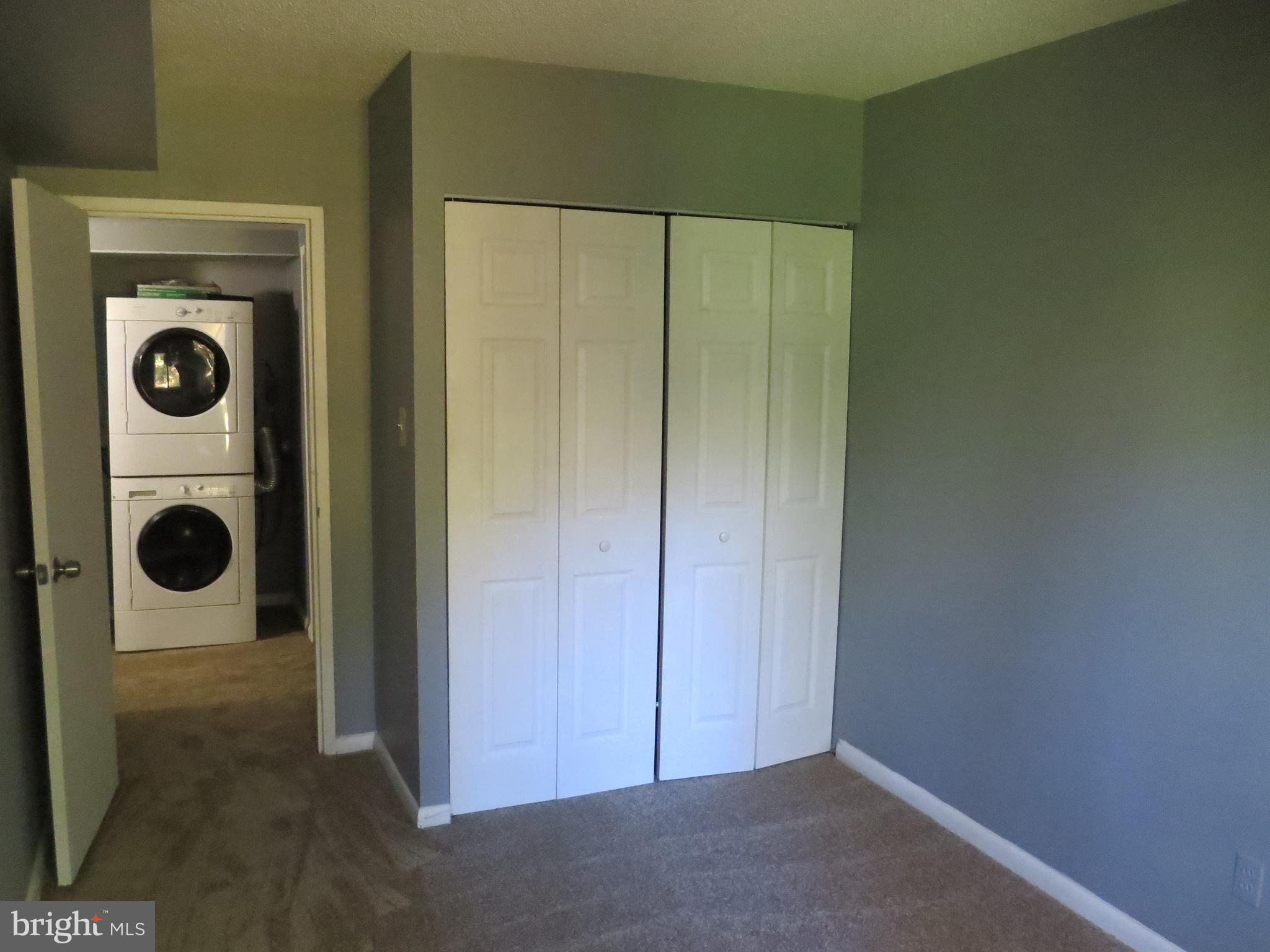 RESTON - Residential Lease