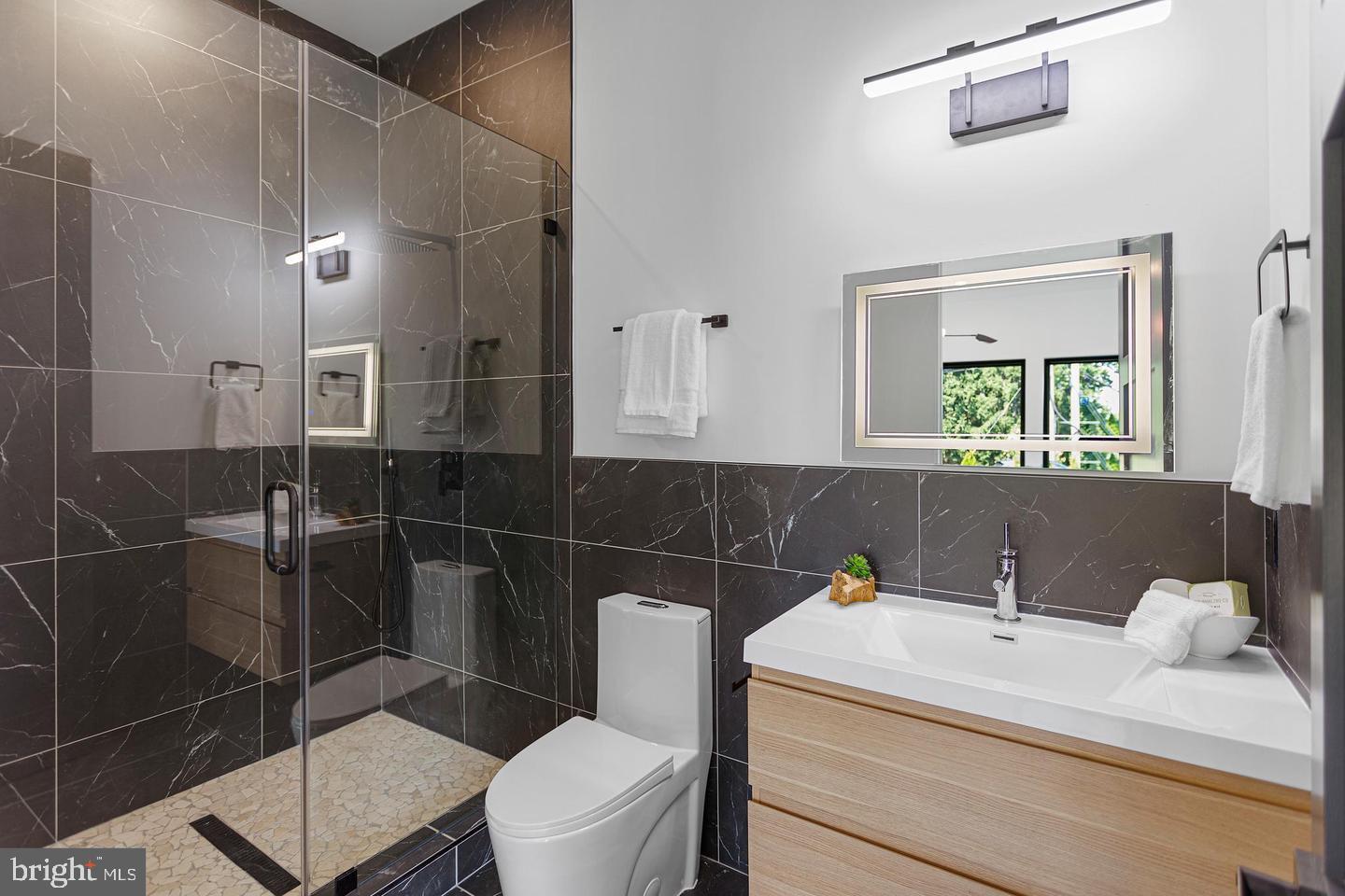 LEWINSVILLE - Residential
