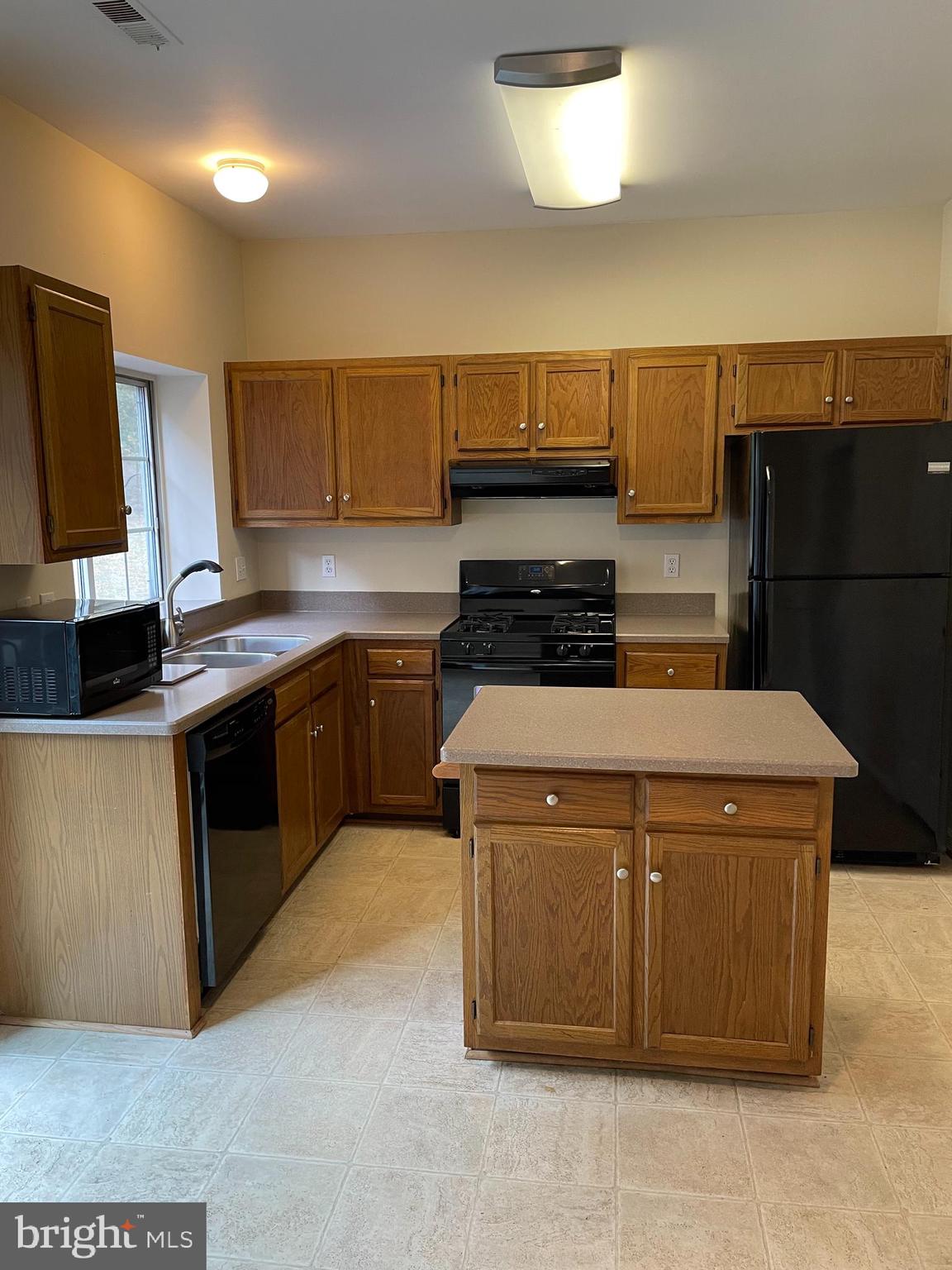 WOODSTONE - Residential Lease