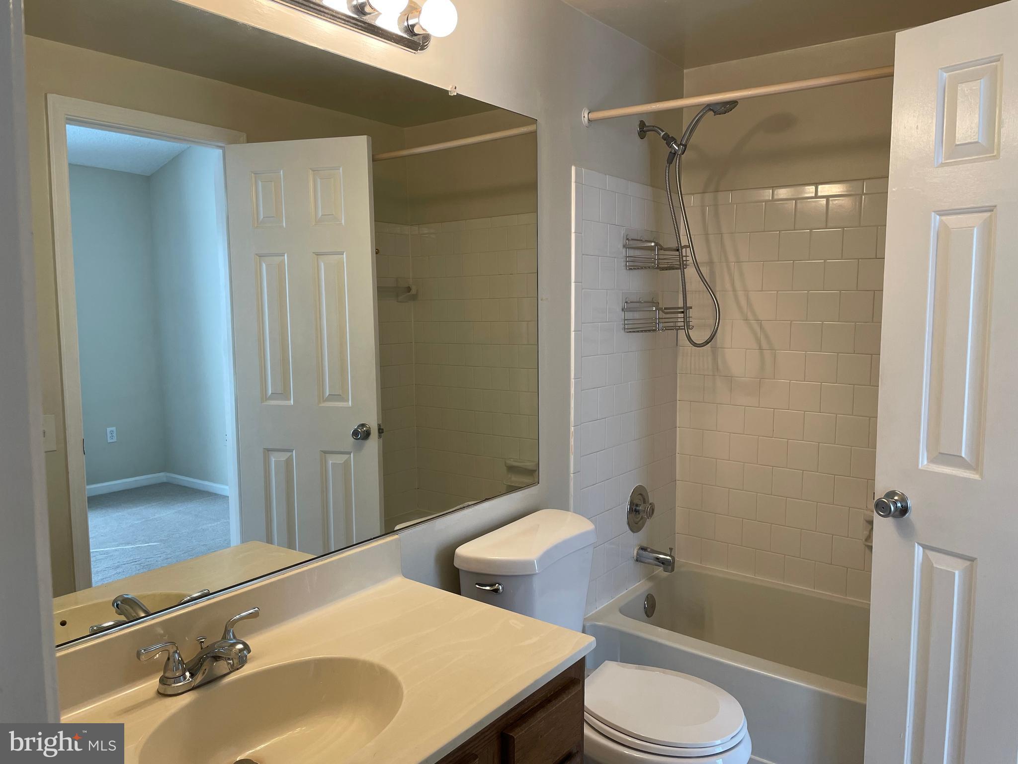WOODSTONE - Residential Lease