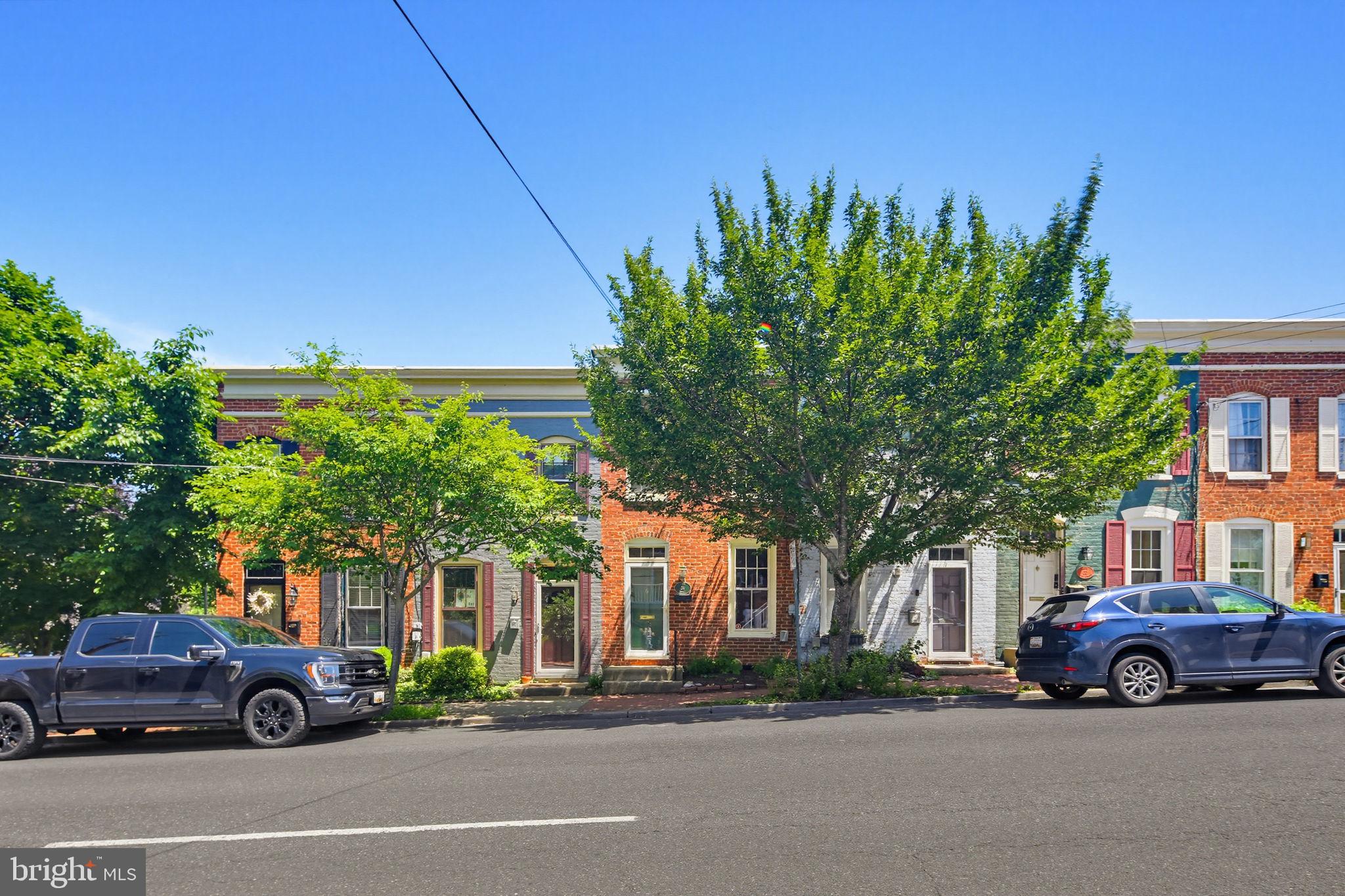 DOWNTOWN - Residential