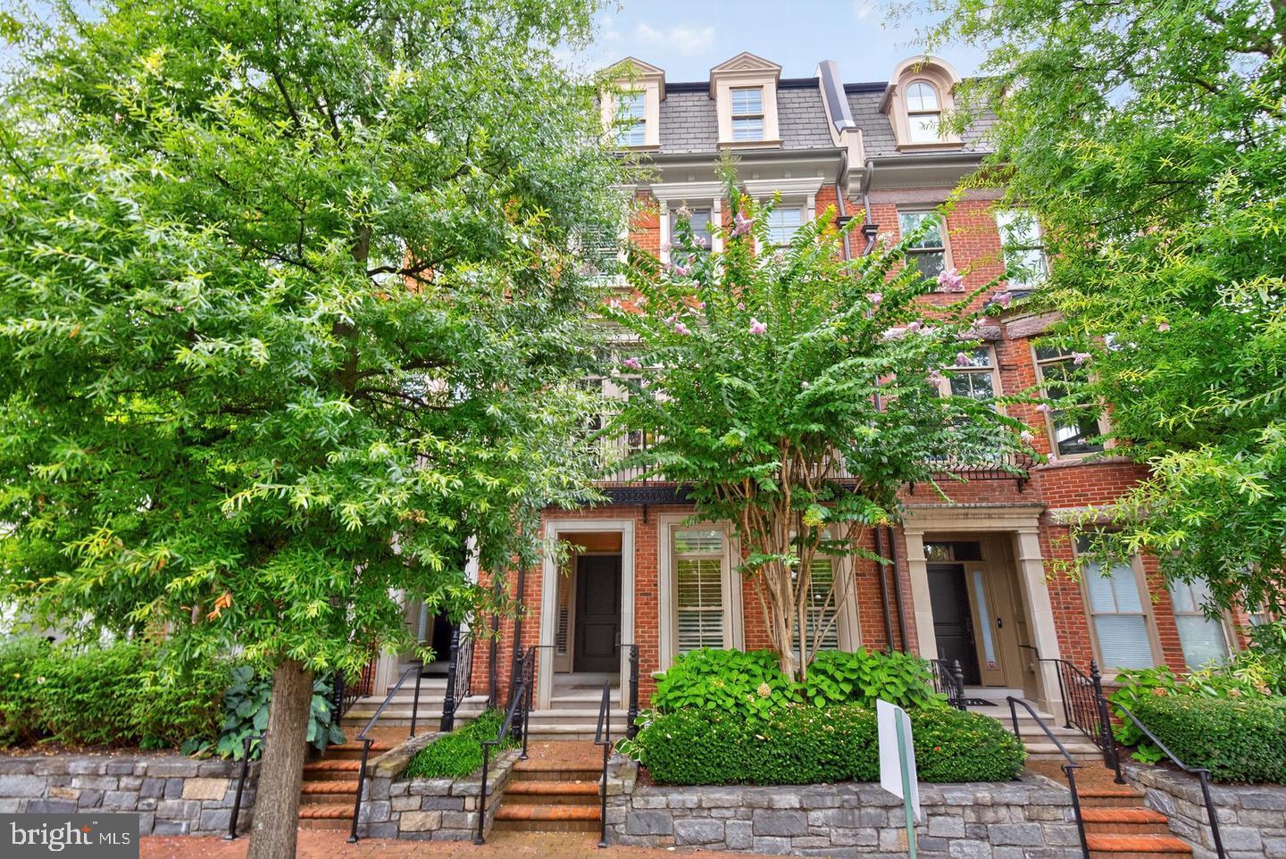 SYMPHONY PARK - Residential