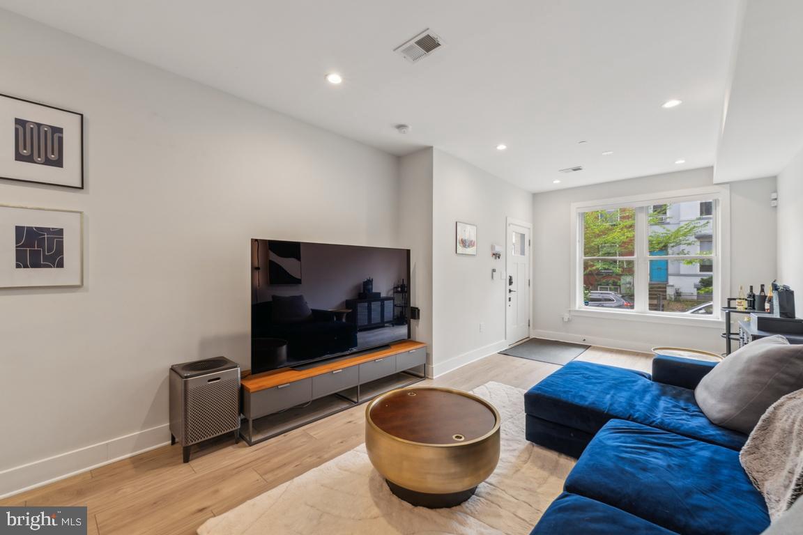 COLUMBIA HEIGHTS - Residential