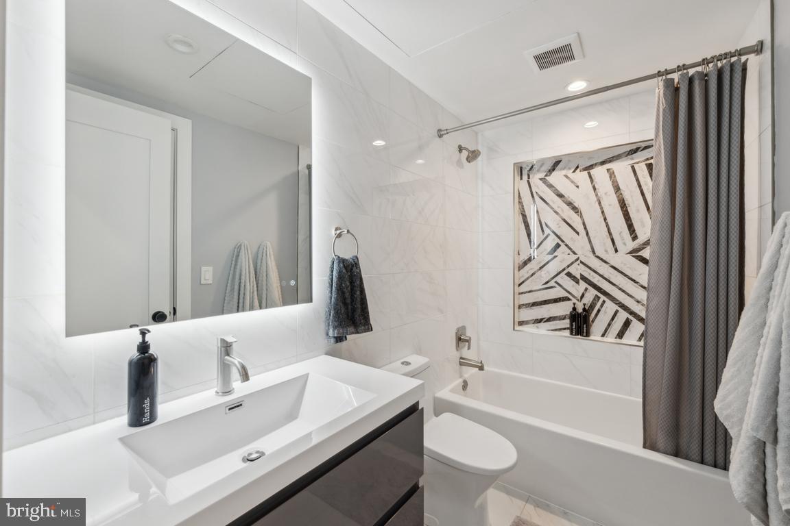 COLUMBIA HEIGHTS - Residential