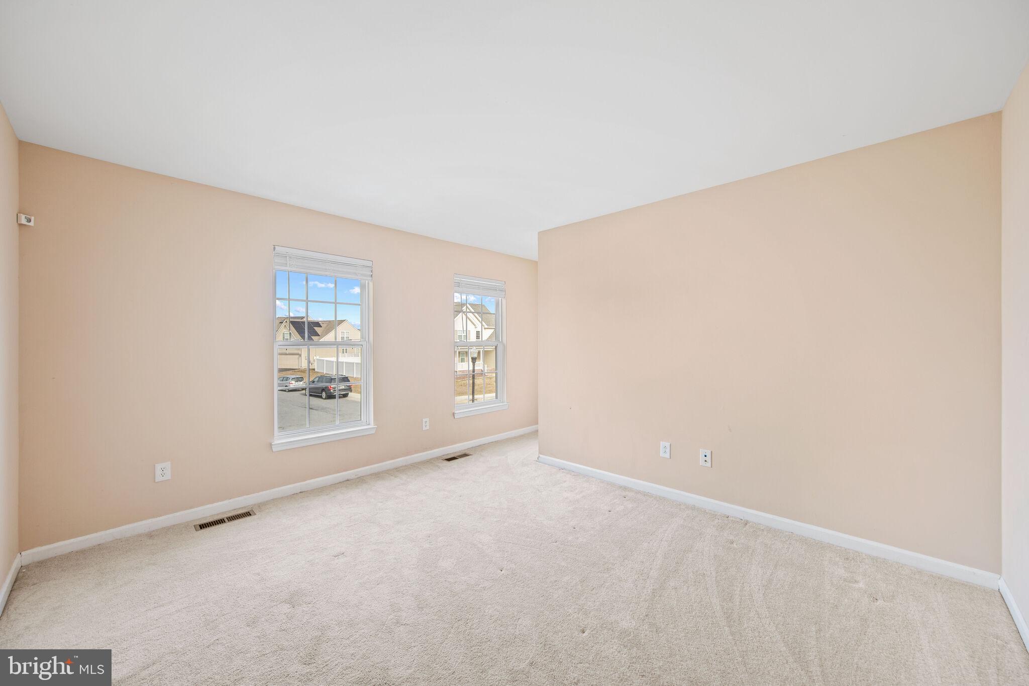 CEDAR COMMONS - Residential
