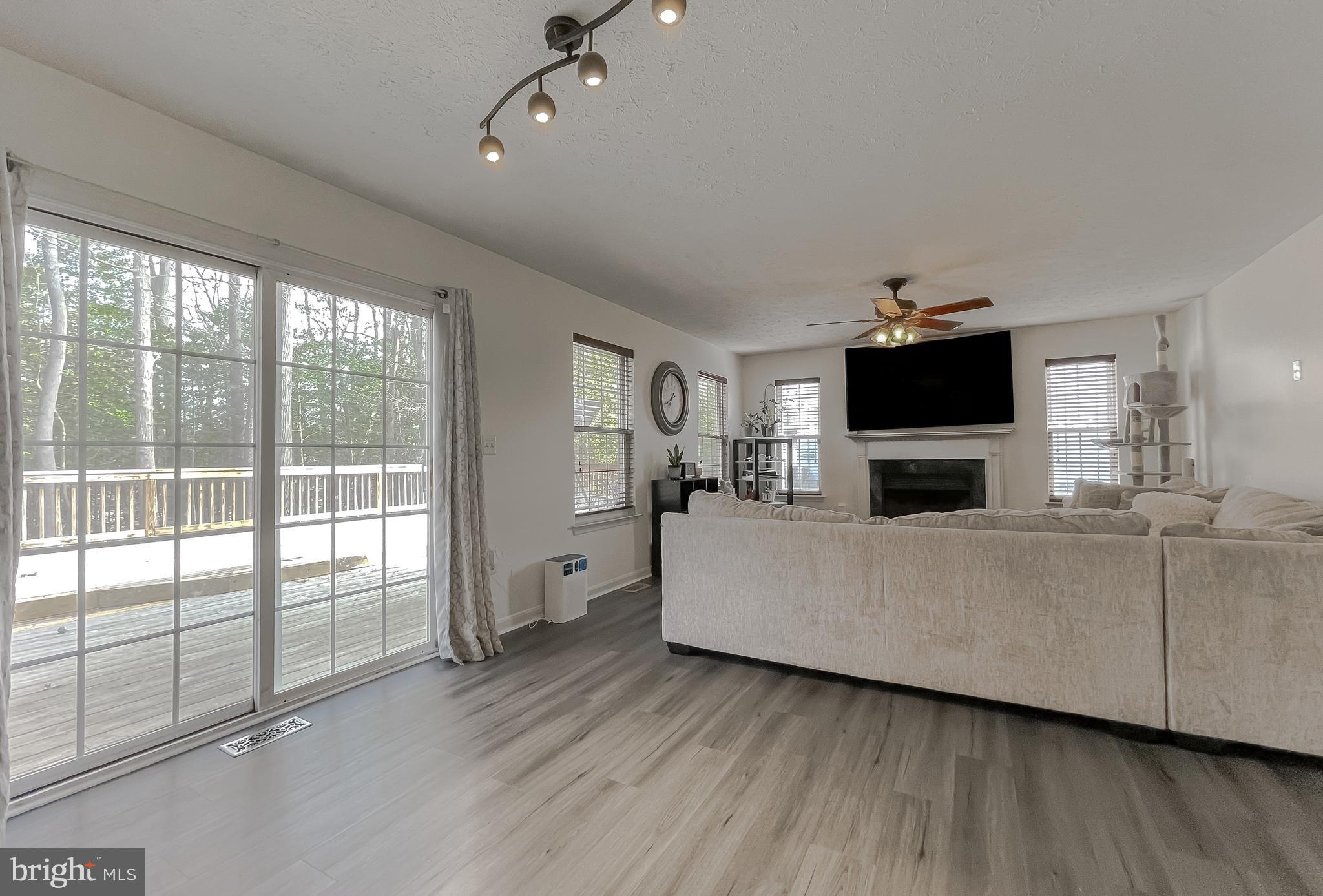 WILLOW WOODS - Residential