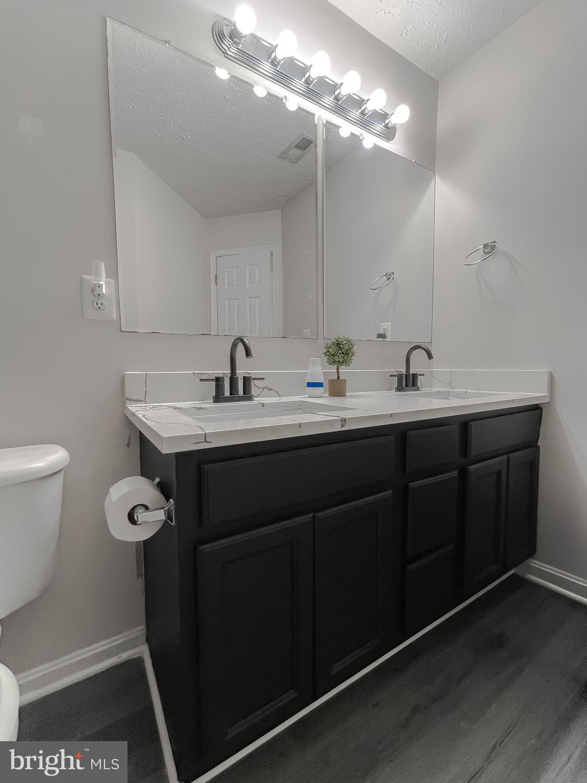 WILLOW WOODS - Residential