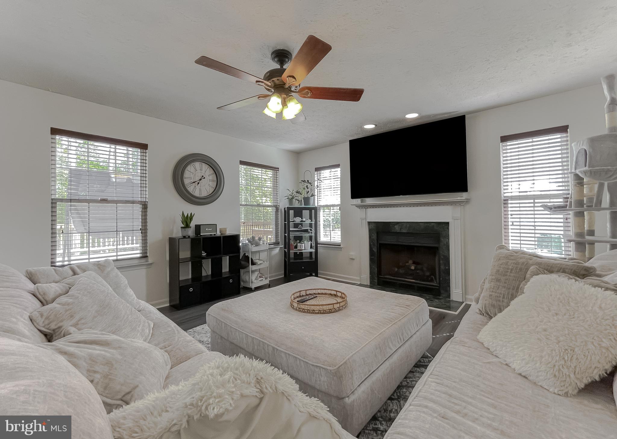 WILLOW WOODS - Residential