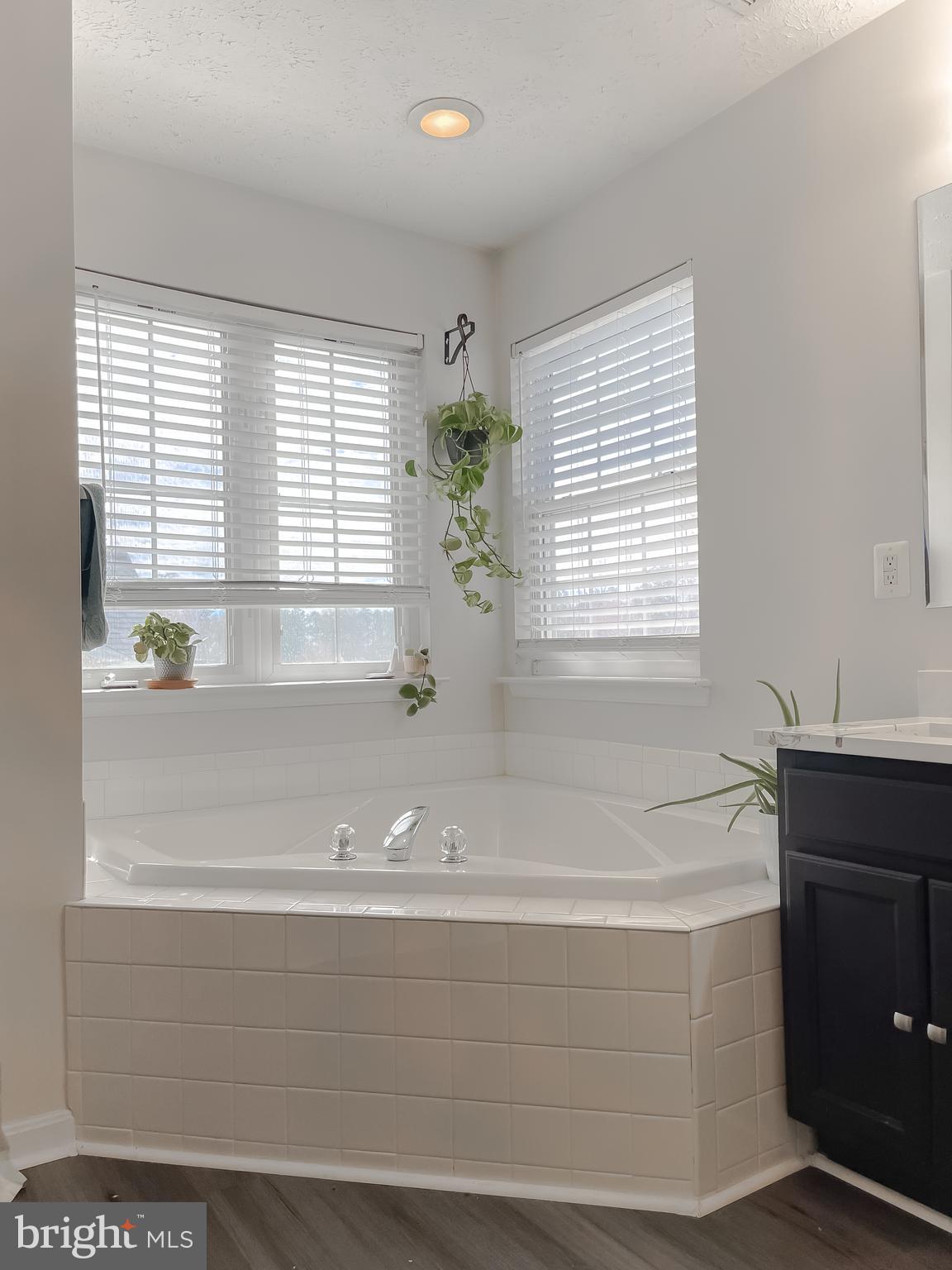 WILLOW WOODS - Residential