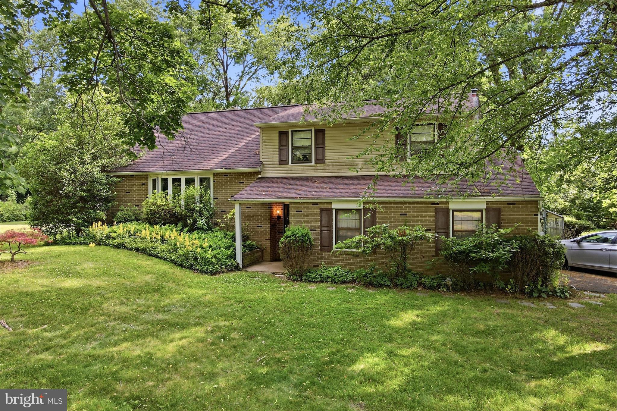 BUTTONWOOD GLEN - Residential