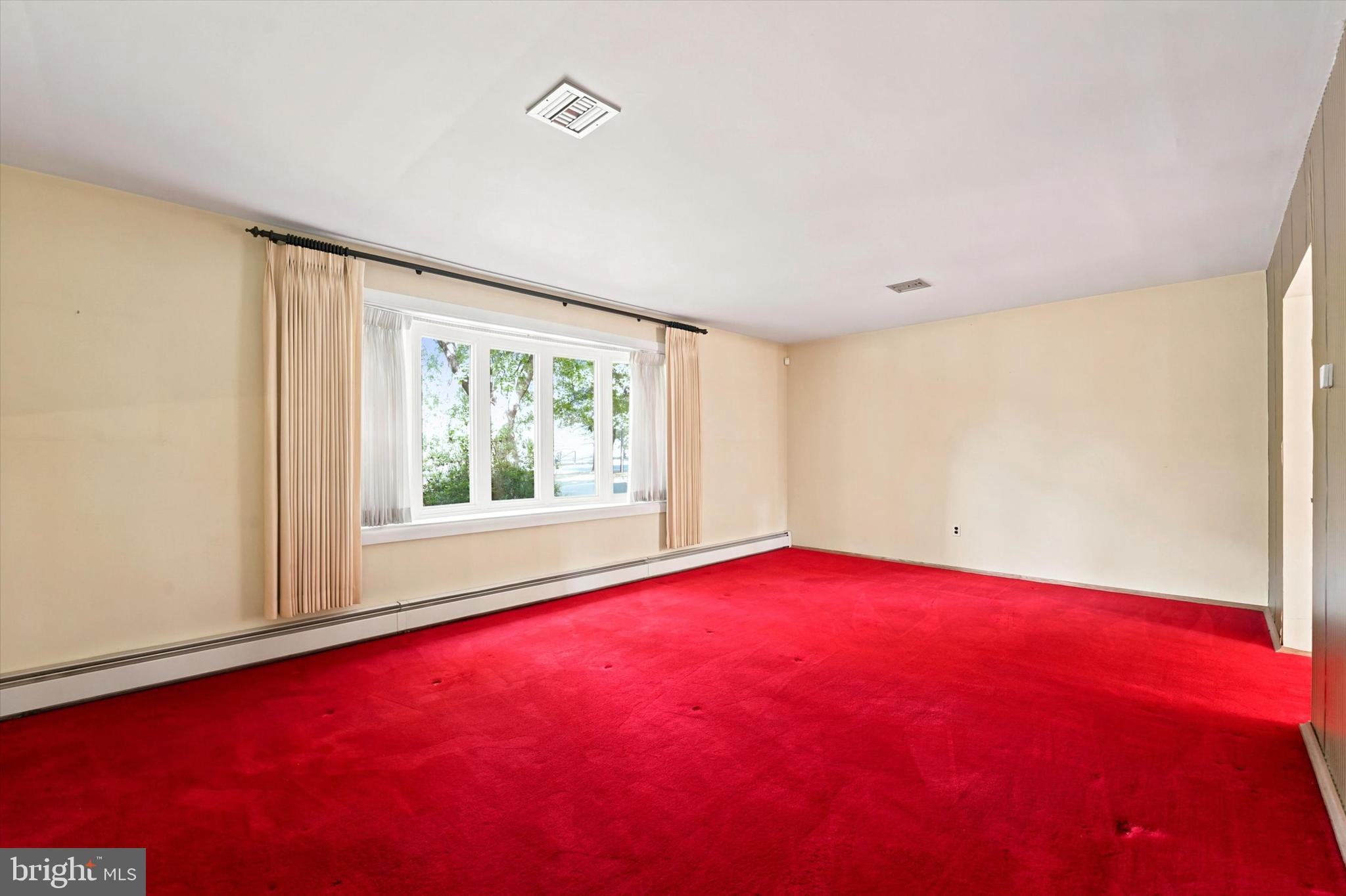 BUTTONWOOD GLEN - Residential