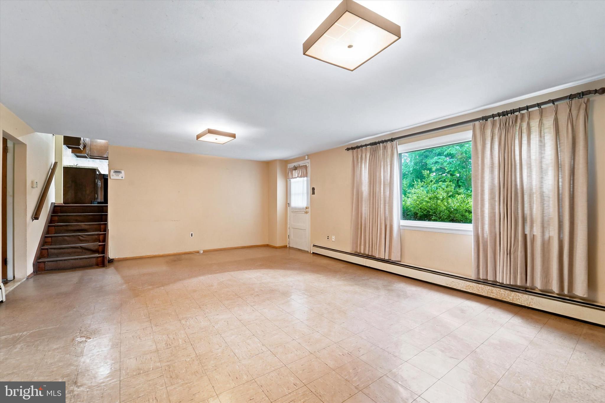 BUTTONWOOD GLEN - Residential