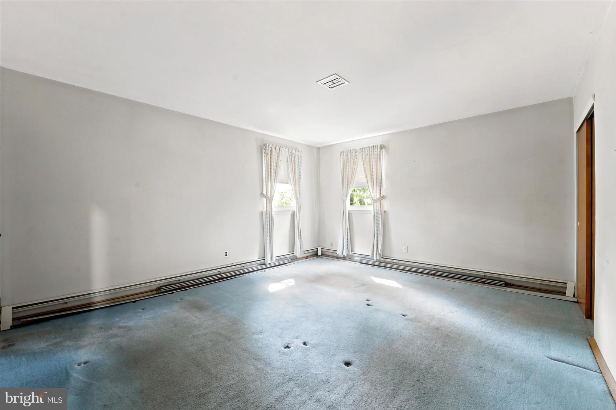 BUTTONWOOD GLEN - Residential