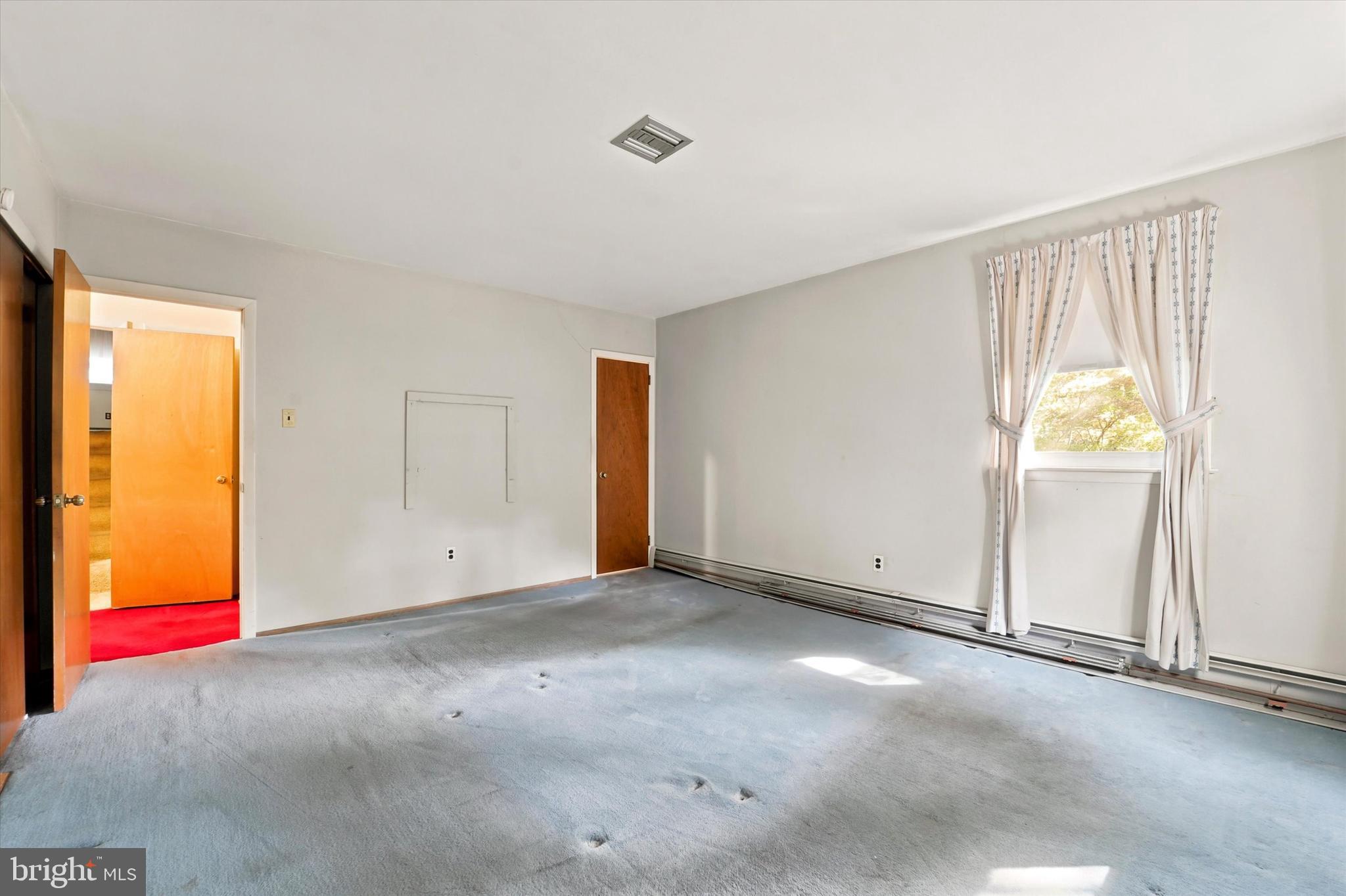 BUTTONWOOD GLEN - Residential