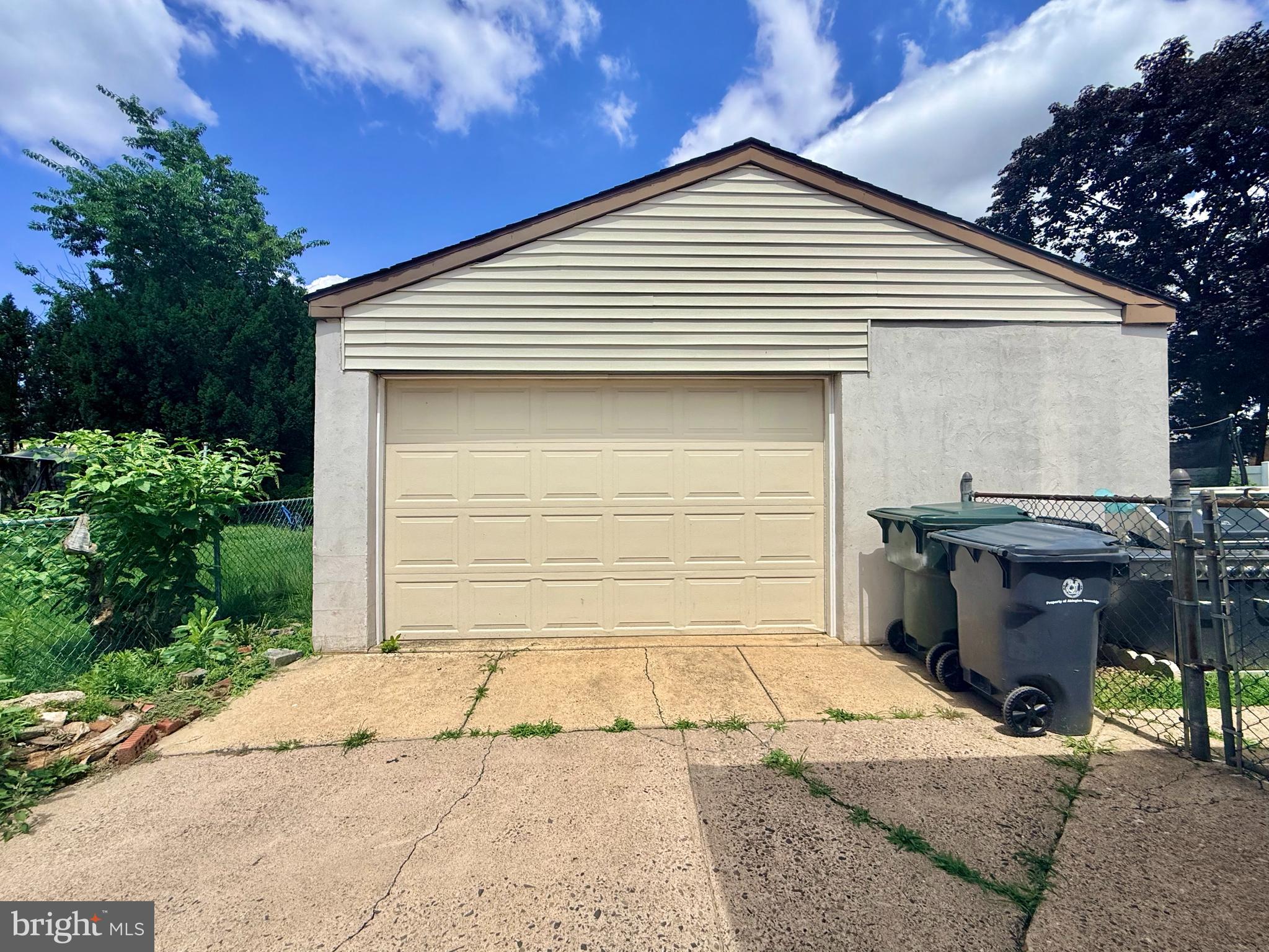 BUSTLETON - Residential