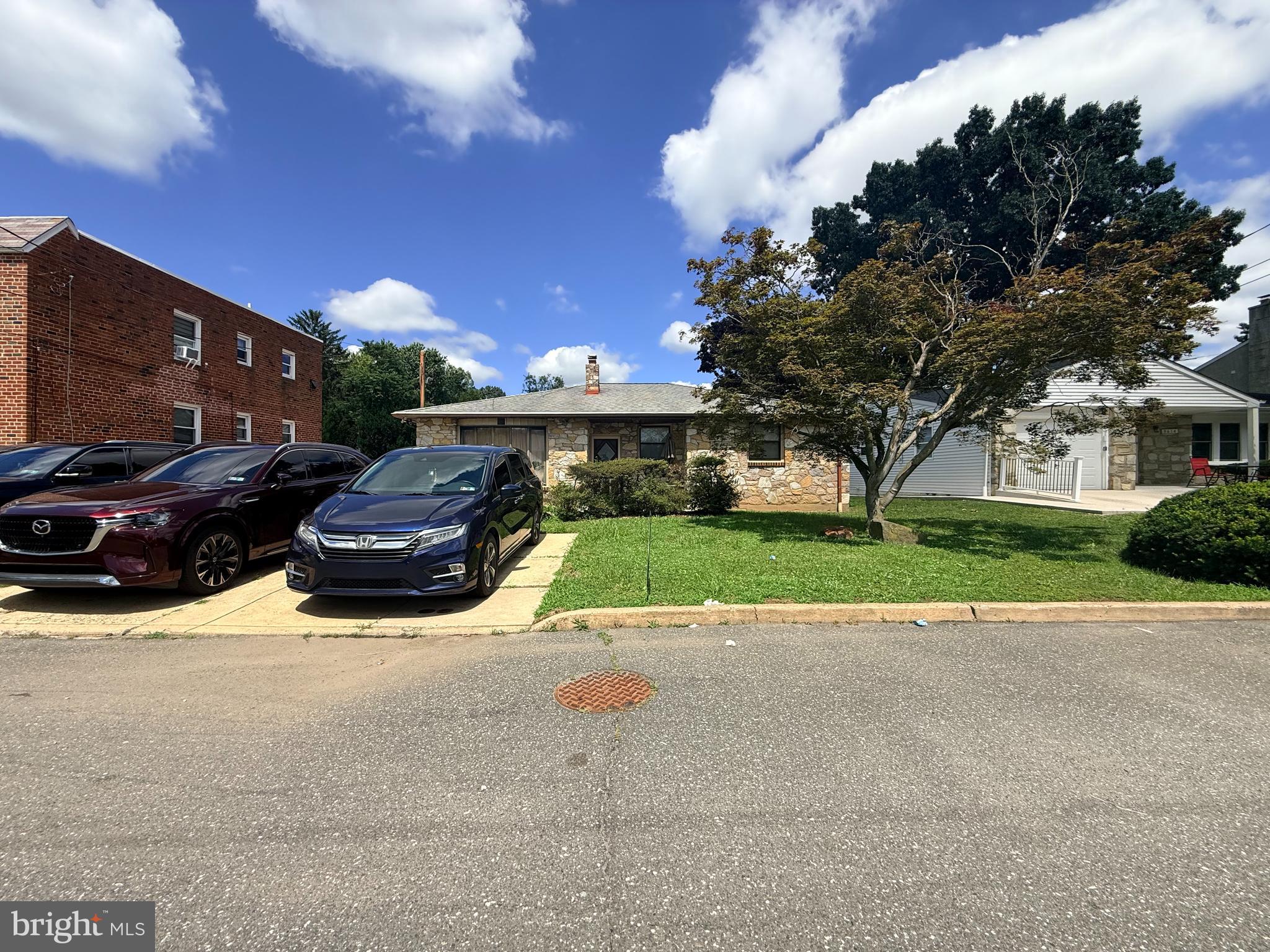 Don' t miss this well maintained stone front rancher in the Bustleton section, large detached garage, spacious yard& central AC.  Property is currently occupied by Tenant, but will be sold vacant.  Need 24hr notixe.