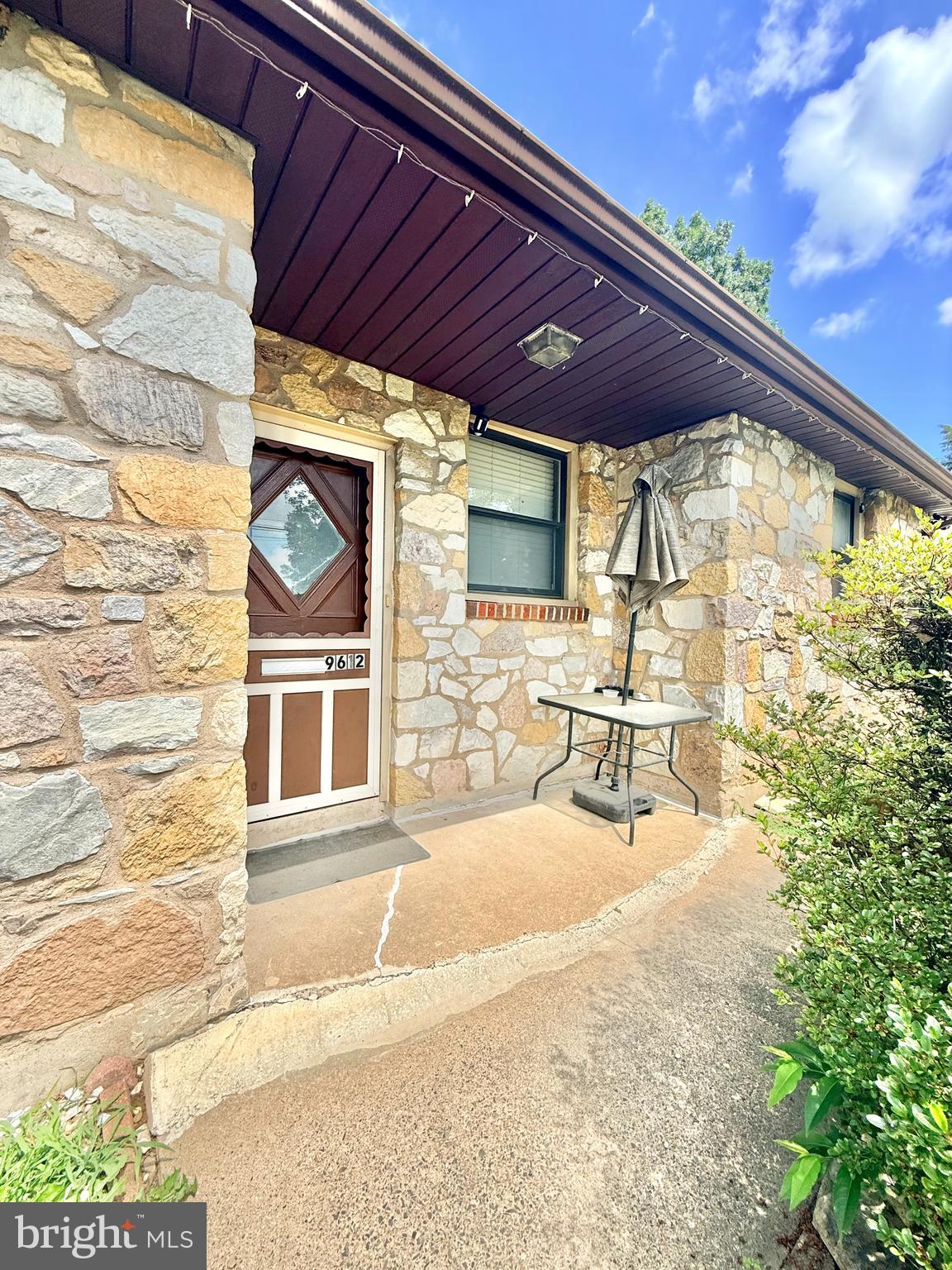 BUSTLETON - Residential