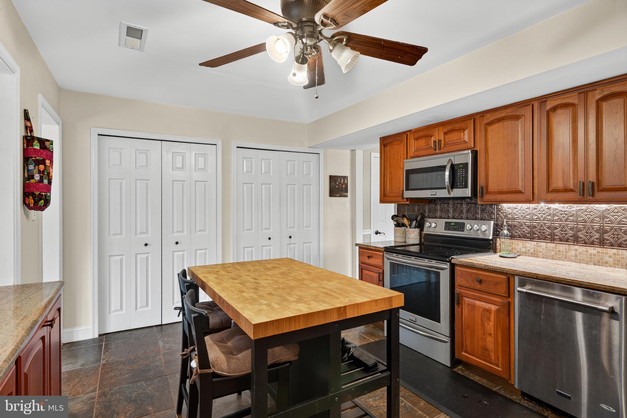 FAIR HILLS - Residential