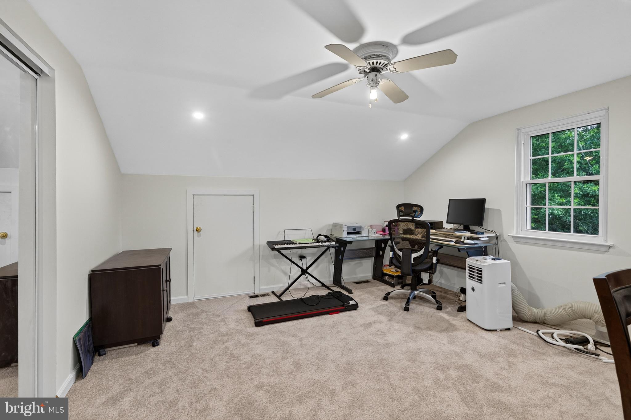 FAIR HILLS - Residential