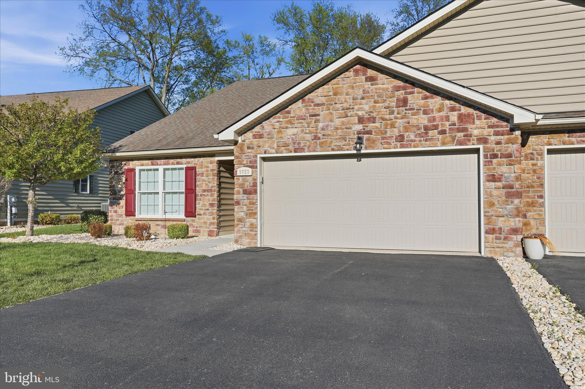 COBBLESTONE ESTATES - Residential