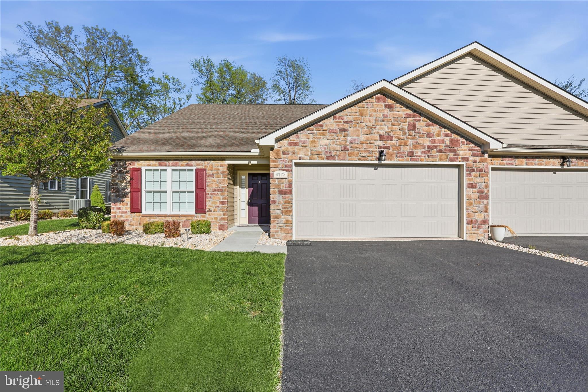 COBBLESTONE ESTATES - Residential