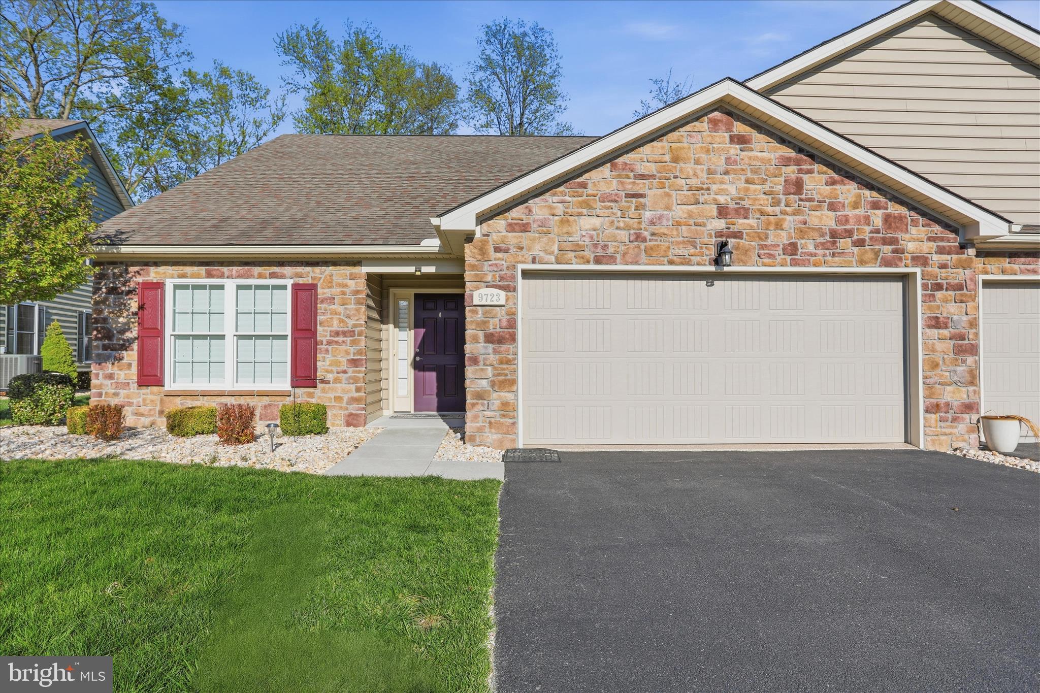 COBBLESTONE ESTATES - Residential
