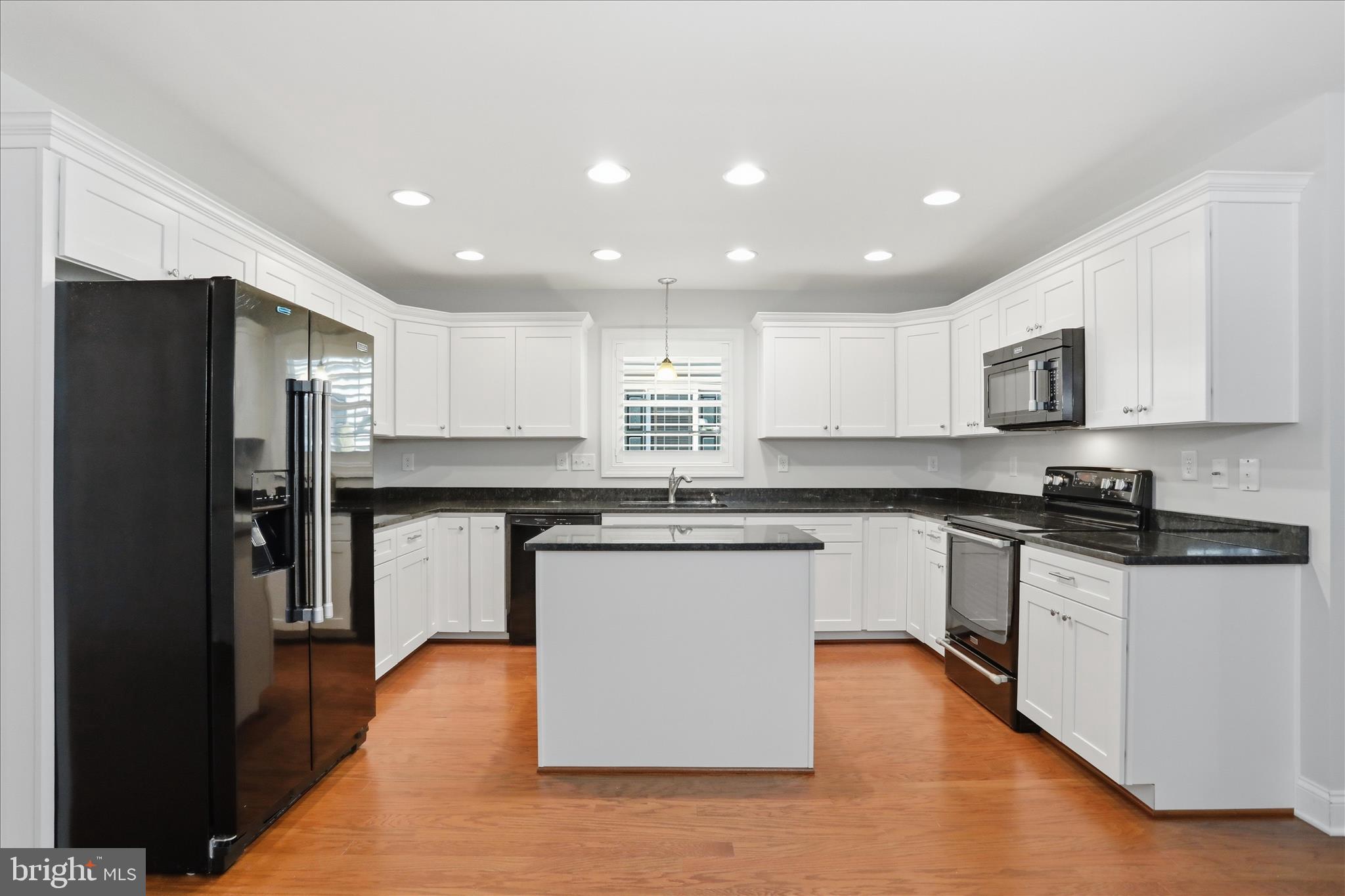 COBBLESTONE ESTATES - Residential