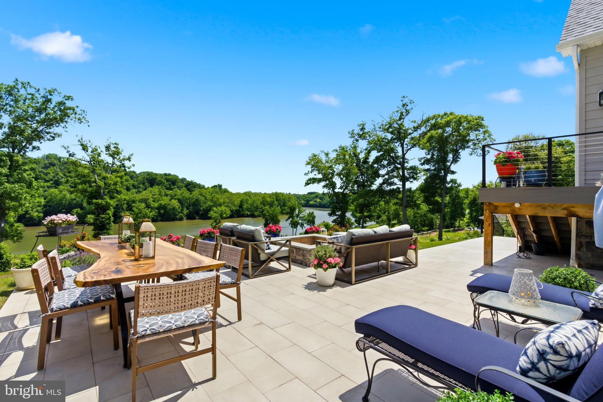 POTOMAC OVERLOOK ESTATES - Residential
