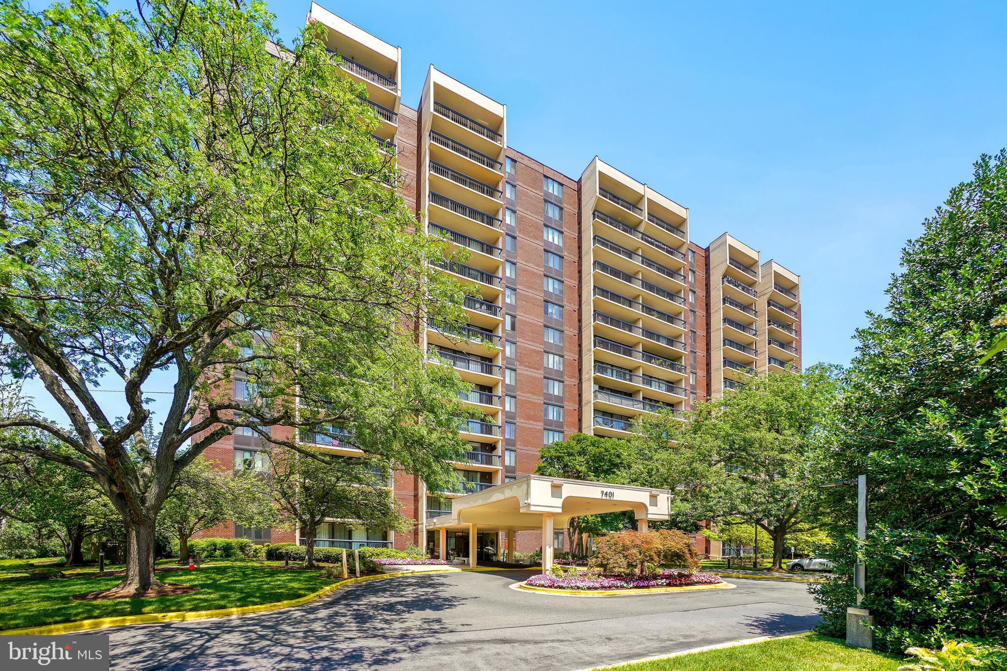 CHELSEA TOWERS - Residential
