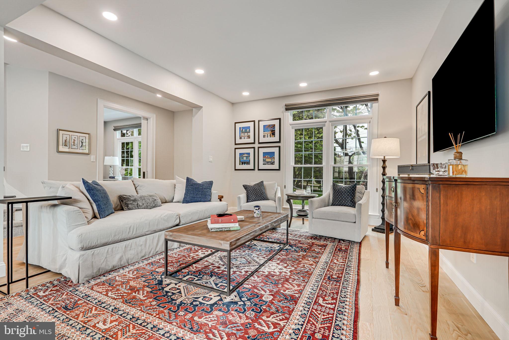 MCLEAN VILLAGE - Residential