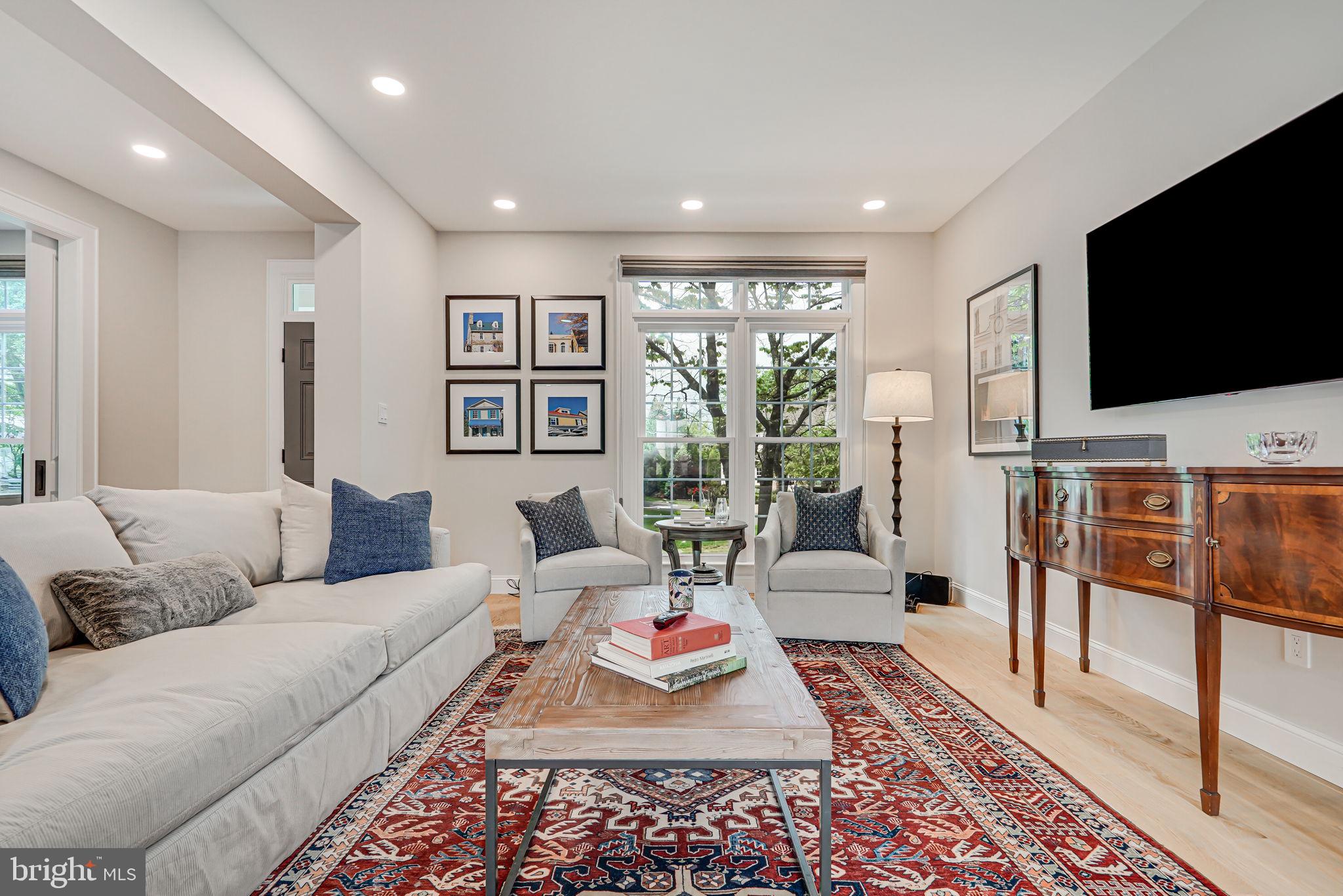 MCLEAN VILLAGE - Residential