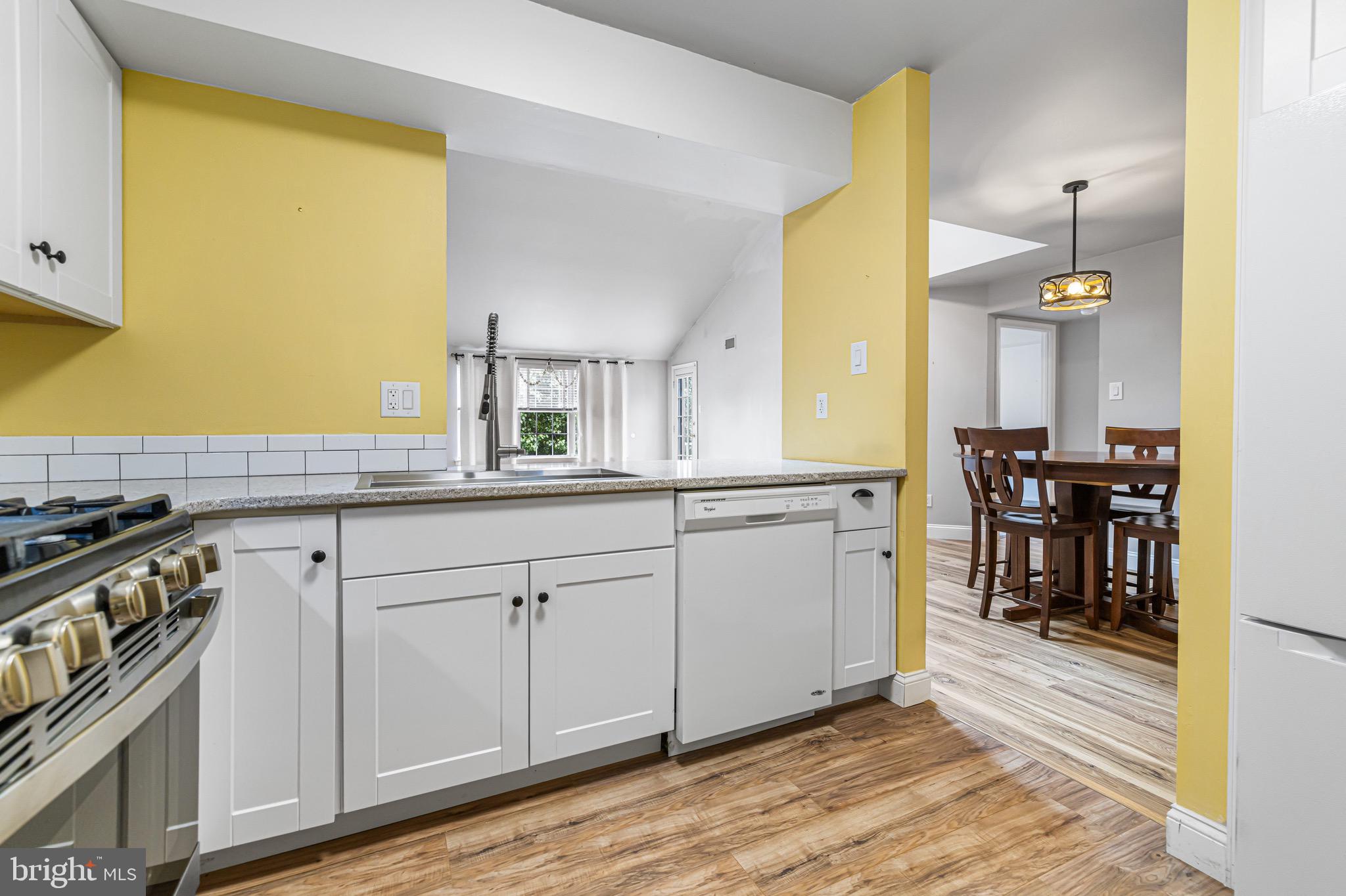 VALLEY GLEN - Residential