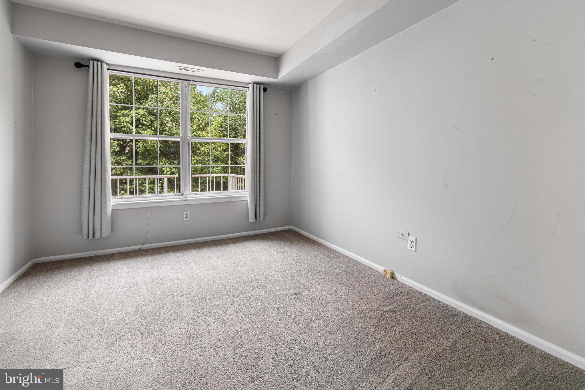 VALLEY GLEN - Residential