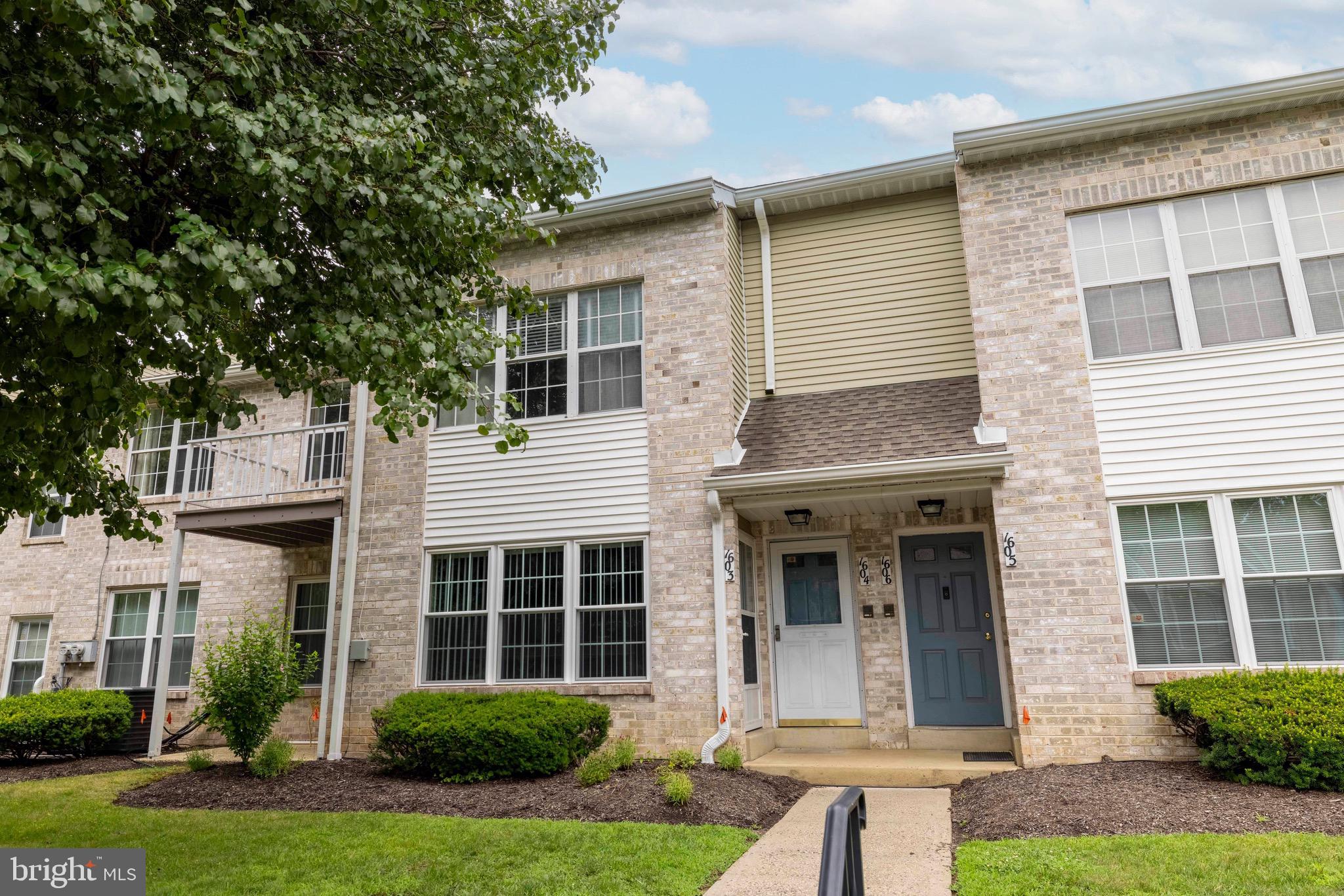 VALLEY GLEN - Residential