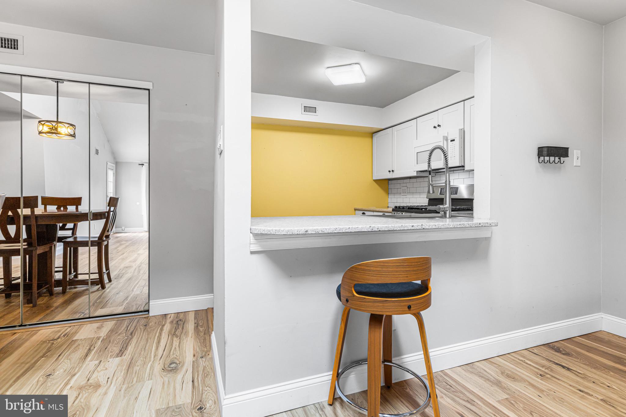 VALLEY GLEN - Residential