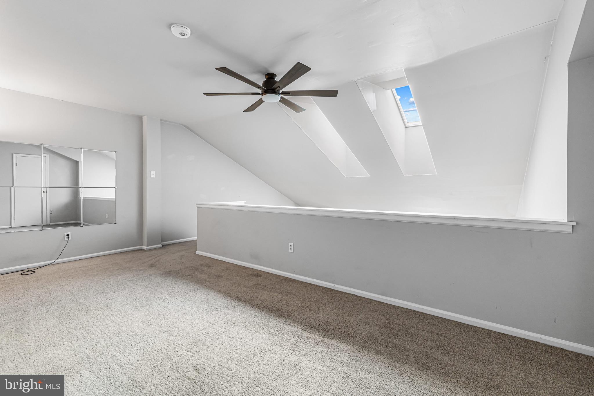 VALLEY GLEN - Residential