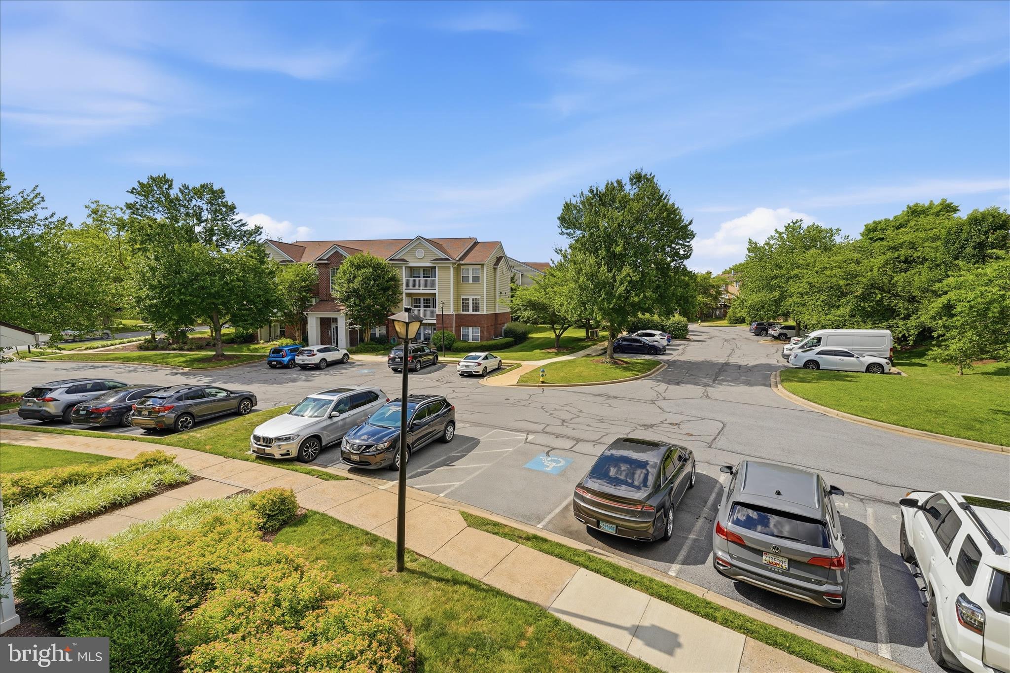 WATERSIDE - Residential