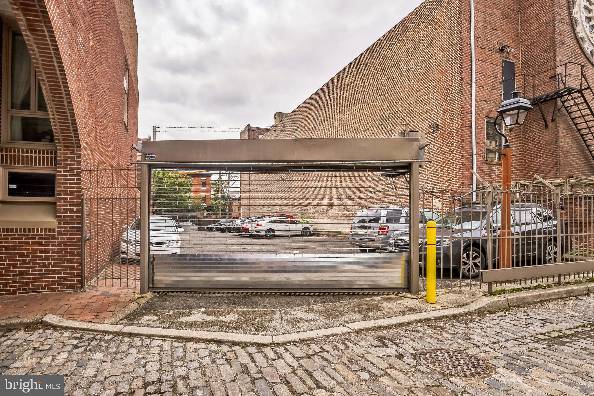 SOCIETY HILL - Residential
