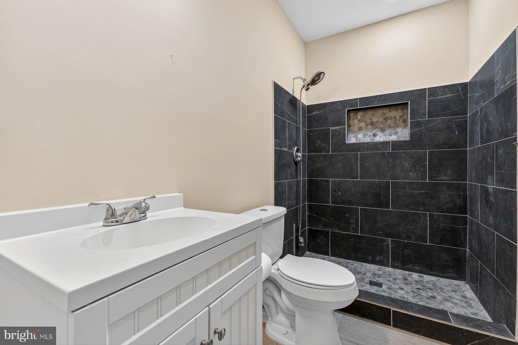 MANOKEEK-PLAT EIGHT> - Residential