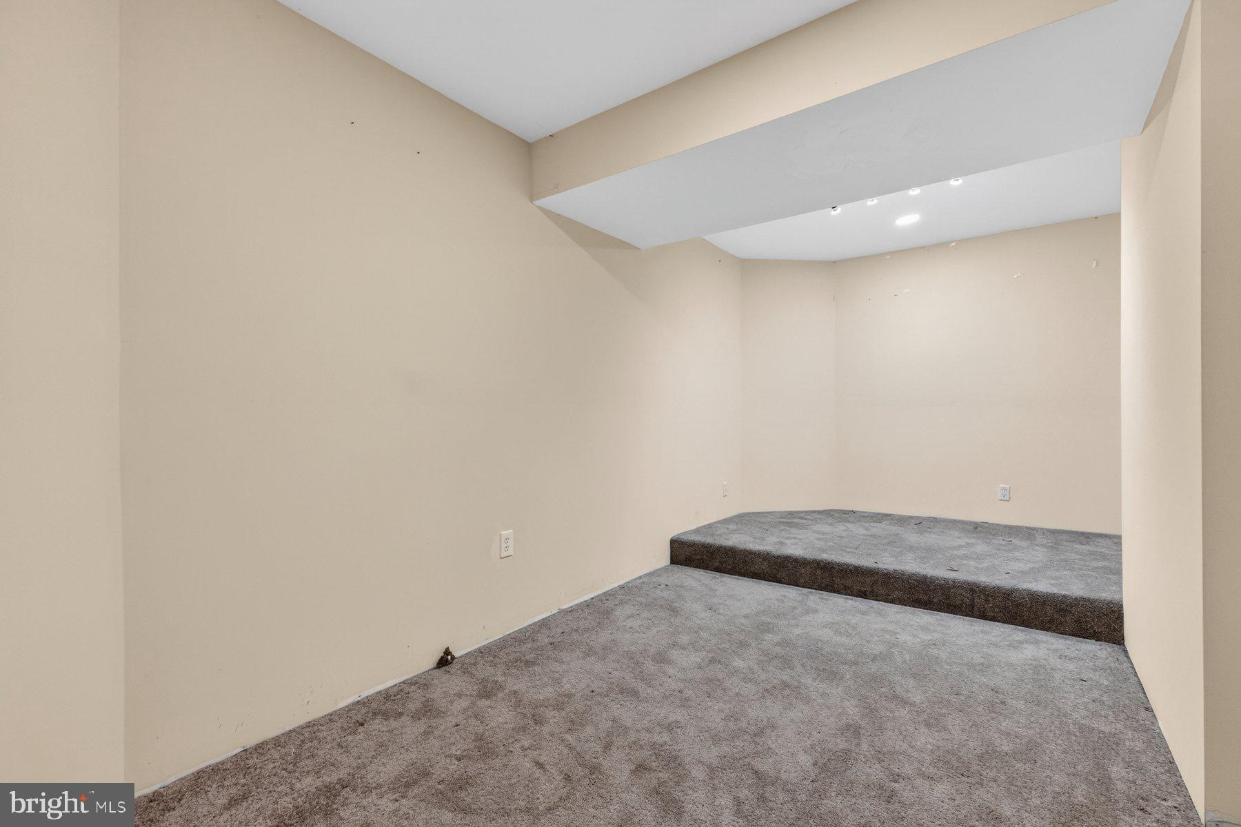 MANOKEEK-PLAT EIGHT> - Residential