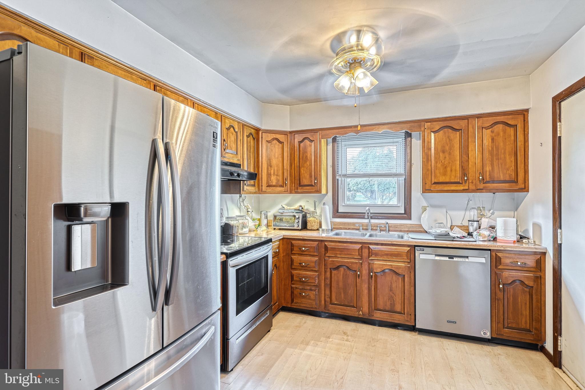 EAST PENNSBORO - Residential