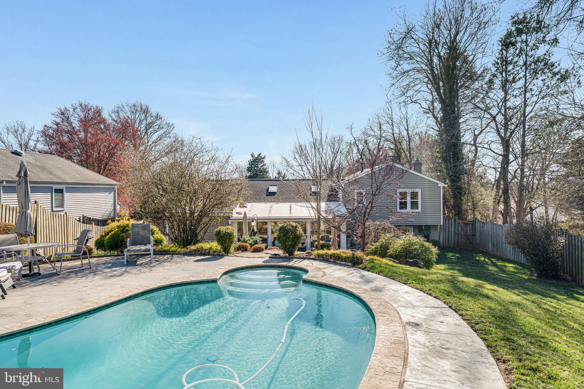 TALISMAN COURT - Residential