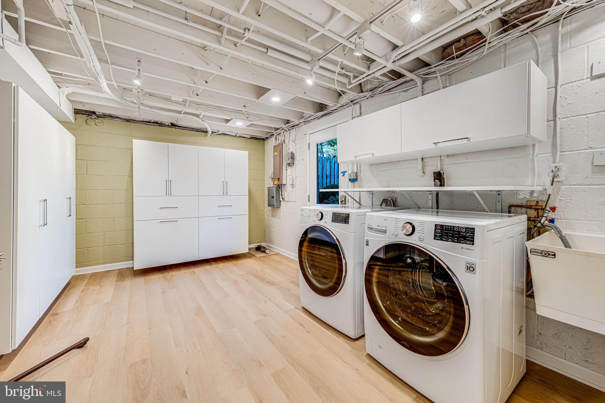 TALISMAN COURT - Residential