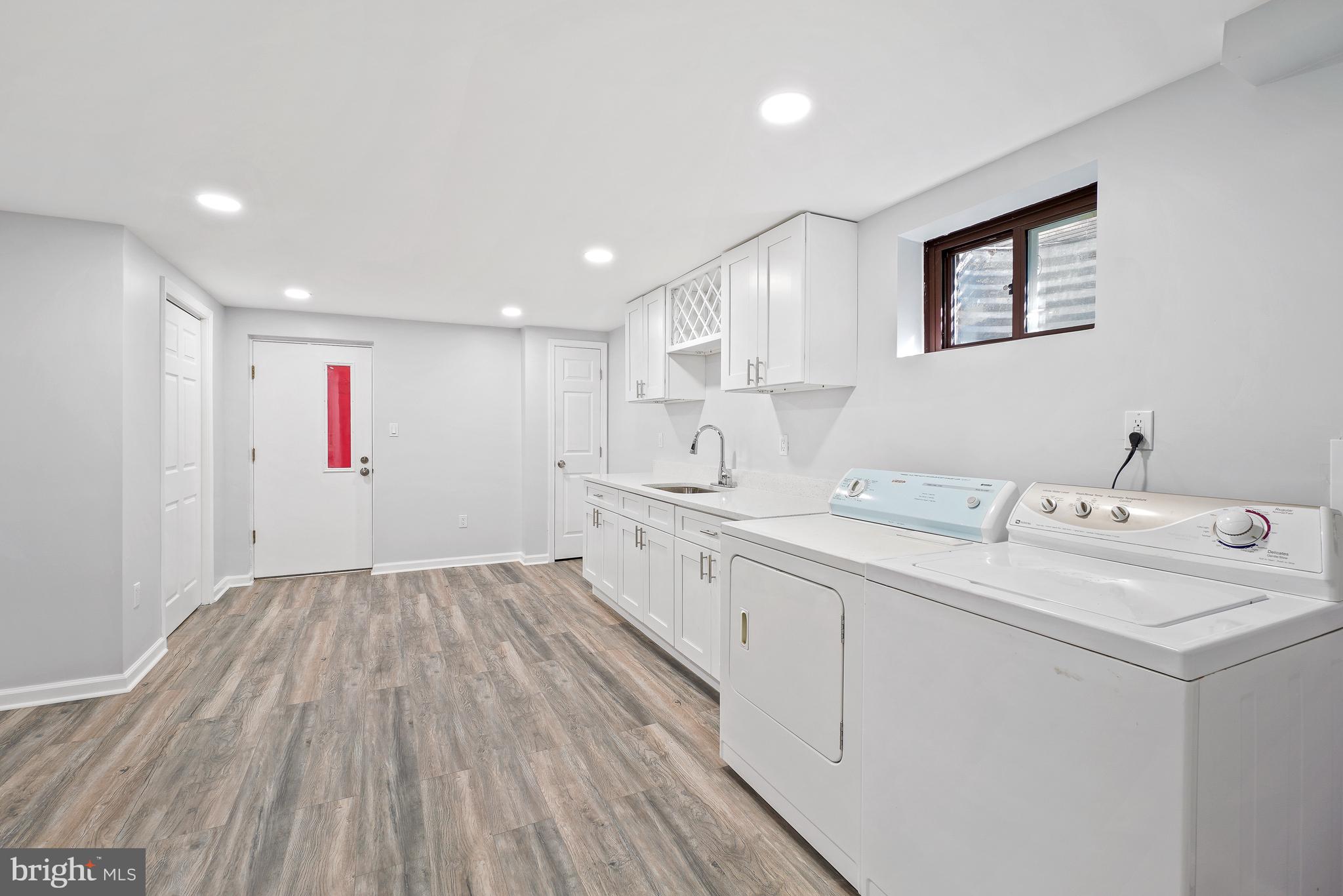 CHERRY HILL ESTA - Residential